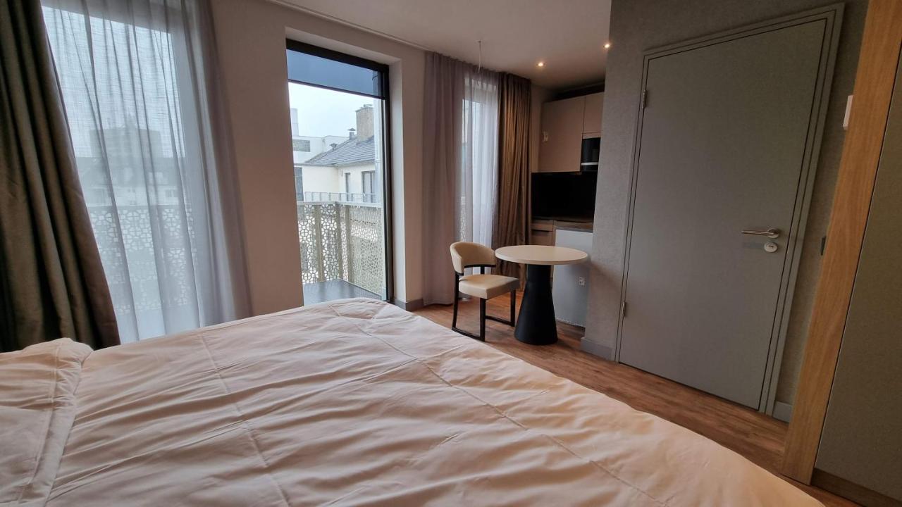 Fourty Three Luxury Serviced Apartments Düsseldorf Dış mekan fotoğraf A room at the hotel