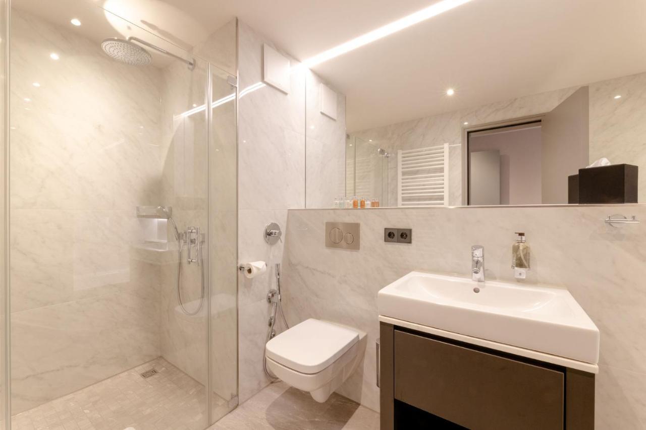 Fourty Three Luxury Serviced Apartments Düsseldorf Dış mekan fotoğraf Bathroom