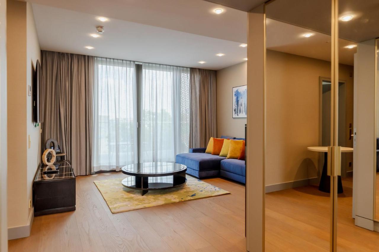 Fourty Three Luxury Serviced Apartments Düsseldorf Dış mekan fotoğraf Living room