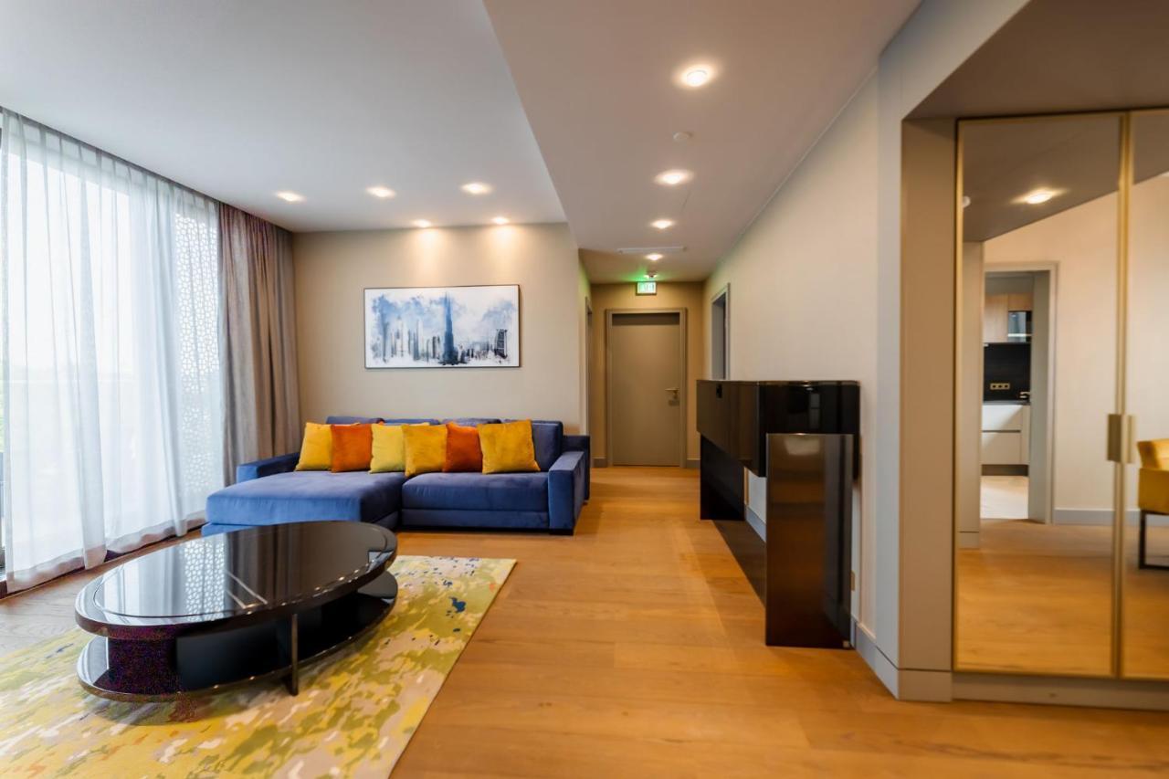 Fourty Three Luxury Serviced Apartments Düsseldorf Dış mekan fotoğraf A suite at the hotel