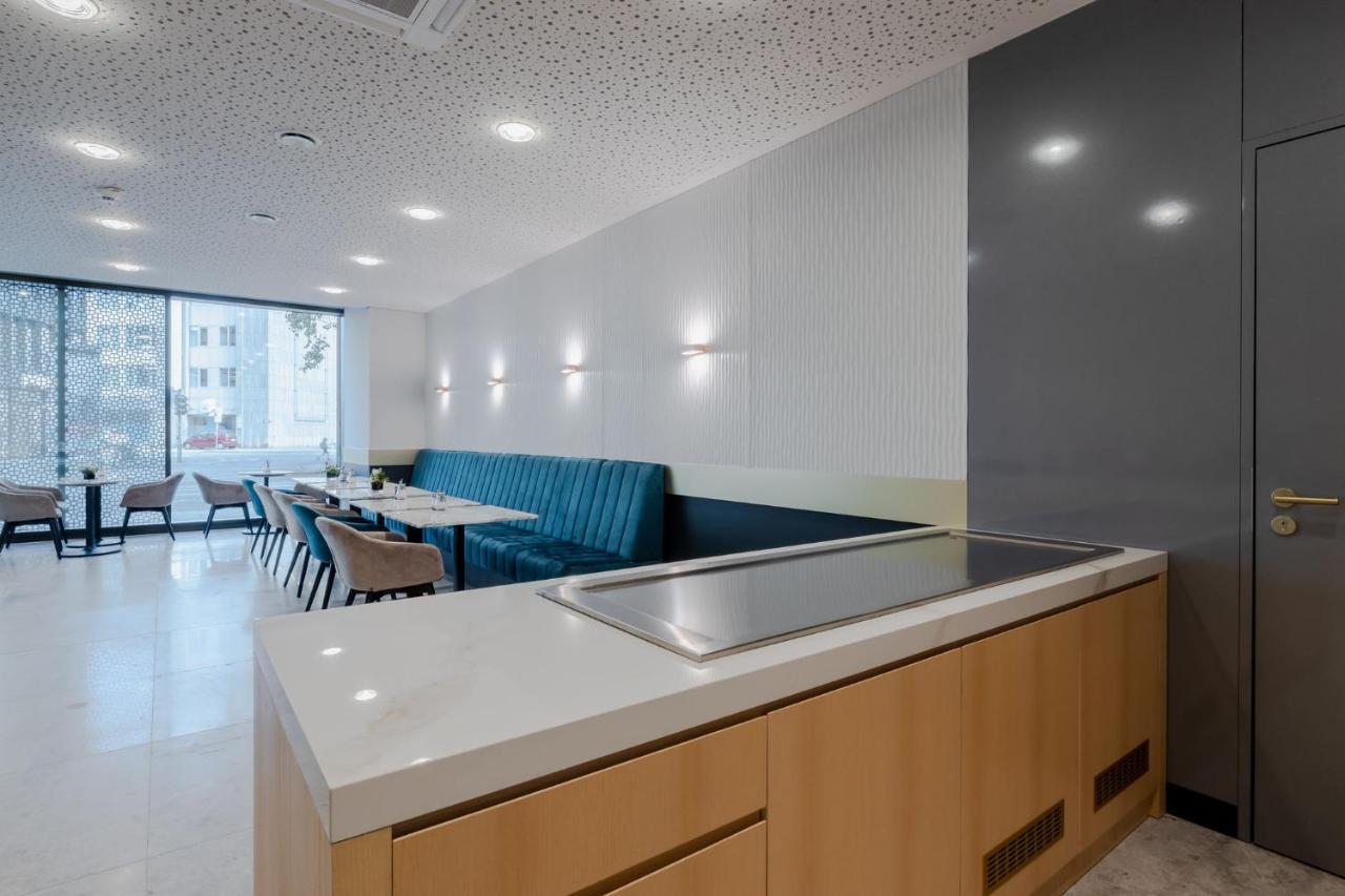 Fourty Three Luxury Serviced Apartments Düsseldorf Dış mekan fotoğraf The kitchen at the new headquarters