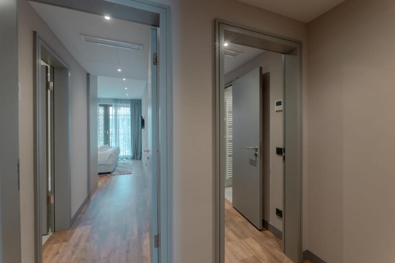 Fourty Three Luxury Serviced Apartments Düsseldorf Dış mekan fotoğraf A typical bedroom at the new hospital