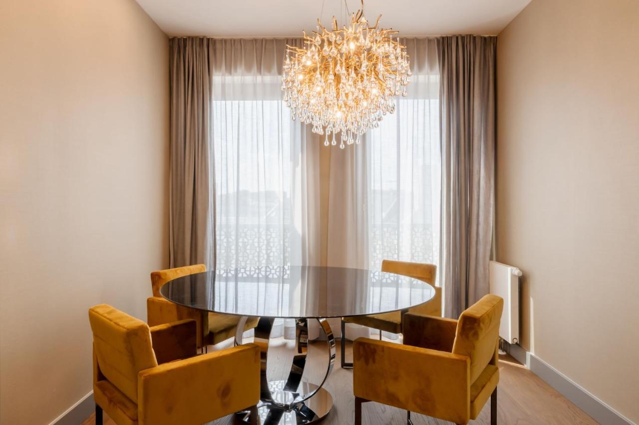 Fourty Three Luxury Serviced Apartments Düsseldorf Dış mekan fotoğraf A dining room
